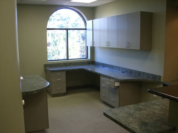 Lakeside Executive Park: 851 Dunlawton Avenue, Port Orange, FL 32129